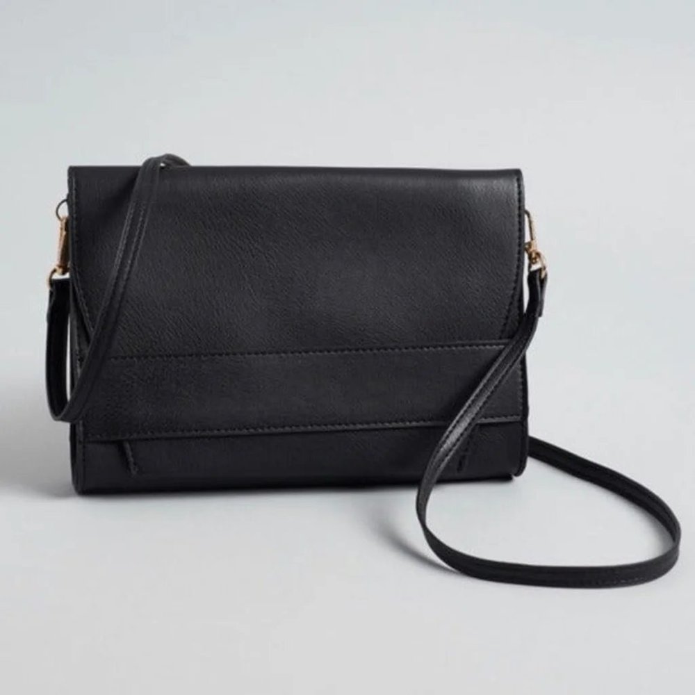 Summer & Rose Celine Crossbody in Black